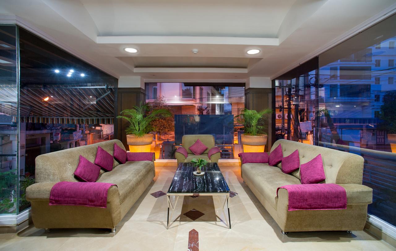 Cygnett Inn Repose Guwahati Exteriör bild