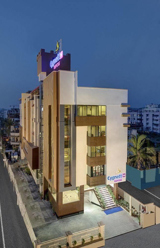 Cygnett Inn Repose Guwahati Exteriör bild
