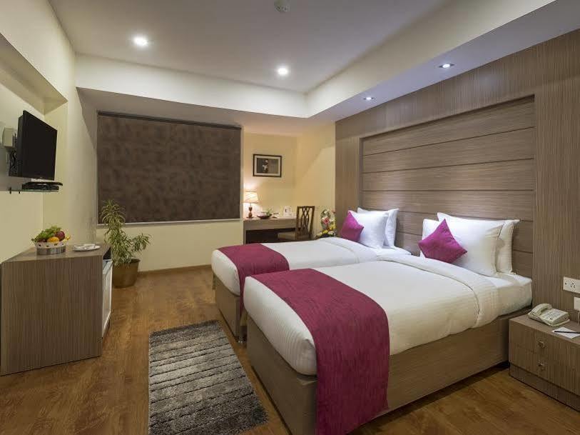 Cygnett Inn Repose Guwahati Exteriör bild